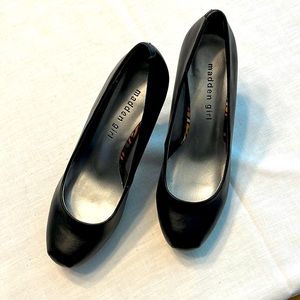 Steve Madden (Madden Girl) black platform pumps